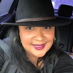 Meet your Posher, Krista